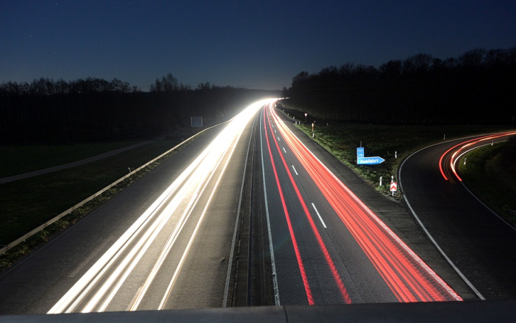 Közel 162 ezer éves e-matrica kelt el már az érvényességi idő kezdete előtt