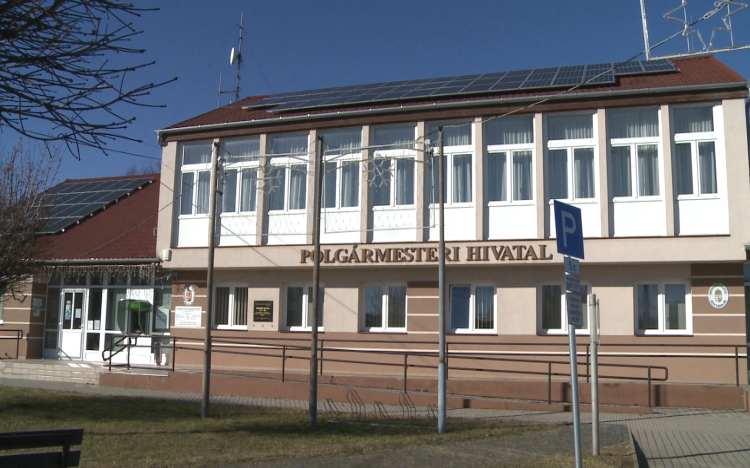 Az önkormányzati telkek értékesítése a legfontosabb feladat Hegyeshalomban