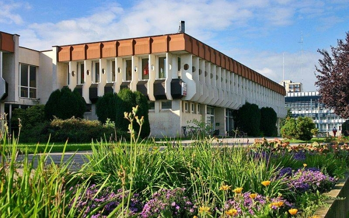 Új időpontokban a Flesch Központ rendezvényei