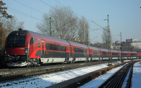 Vágányzári hirdetmény 