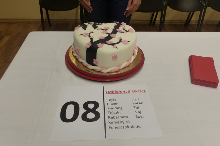 Habkönnyű kikelet lett Levél és környéke legjobb tortája