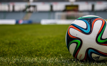 Labdarúgó NB I - Hazai siker a paksi rangadón, először vesztett pontokat a Ferencváros